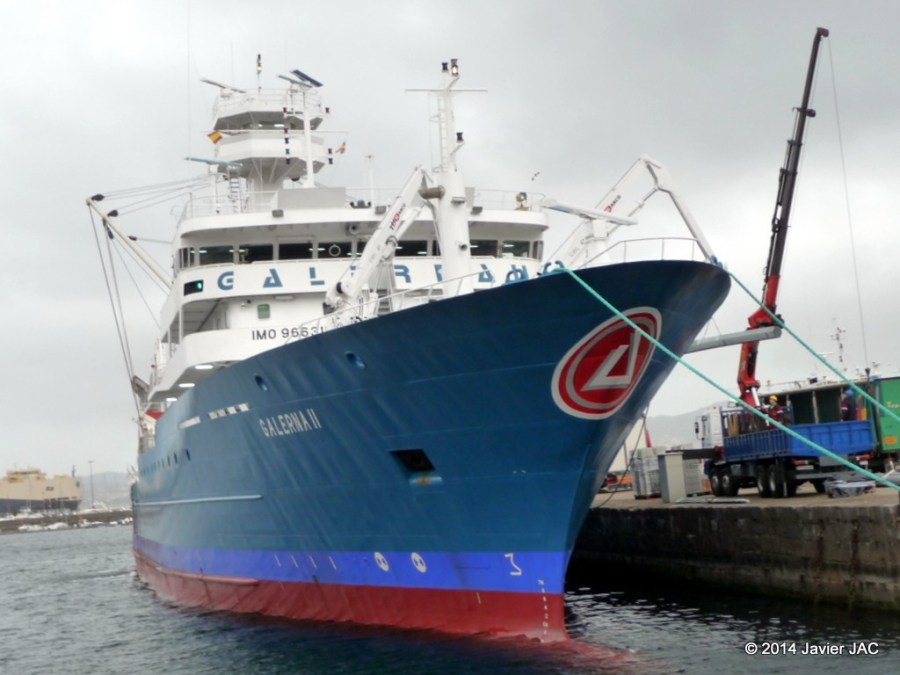 Atunero GALERNA II en Vigo (6)