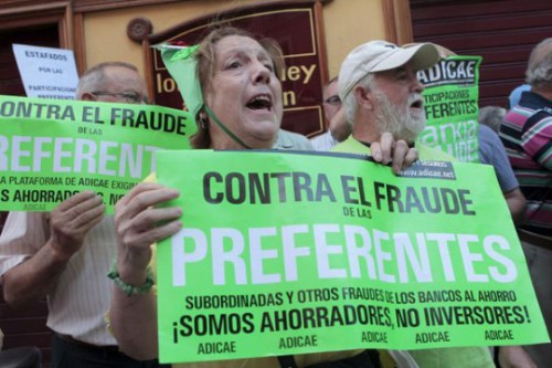 Miles de ciudadanos contra el fraudulento banco Caja España-Duero.