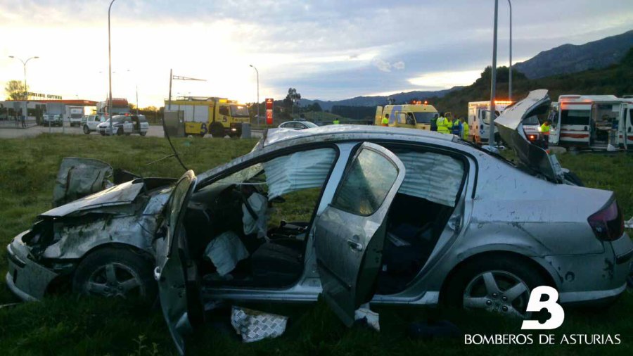ACCIDENTE TRAFICO A-8 COLUNGA