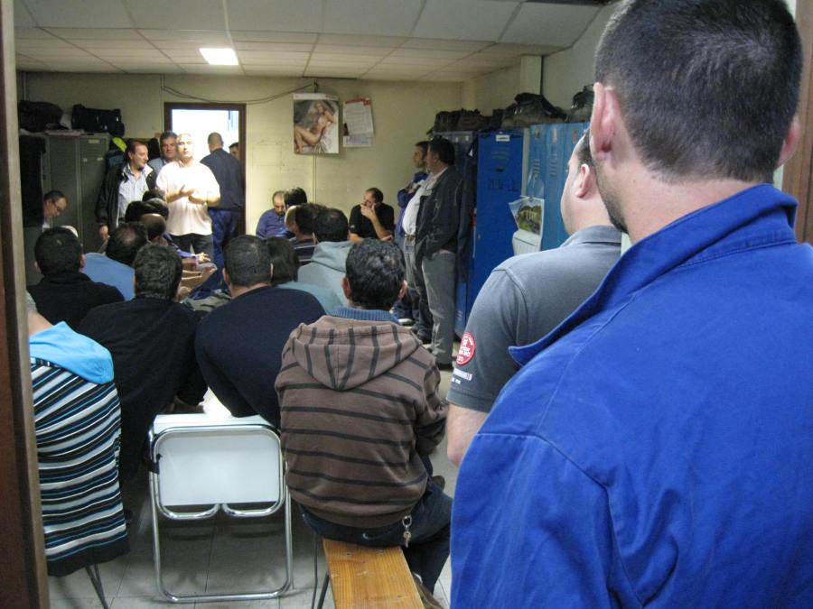 Asamblea trabajadores Cobra 1