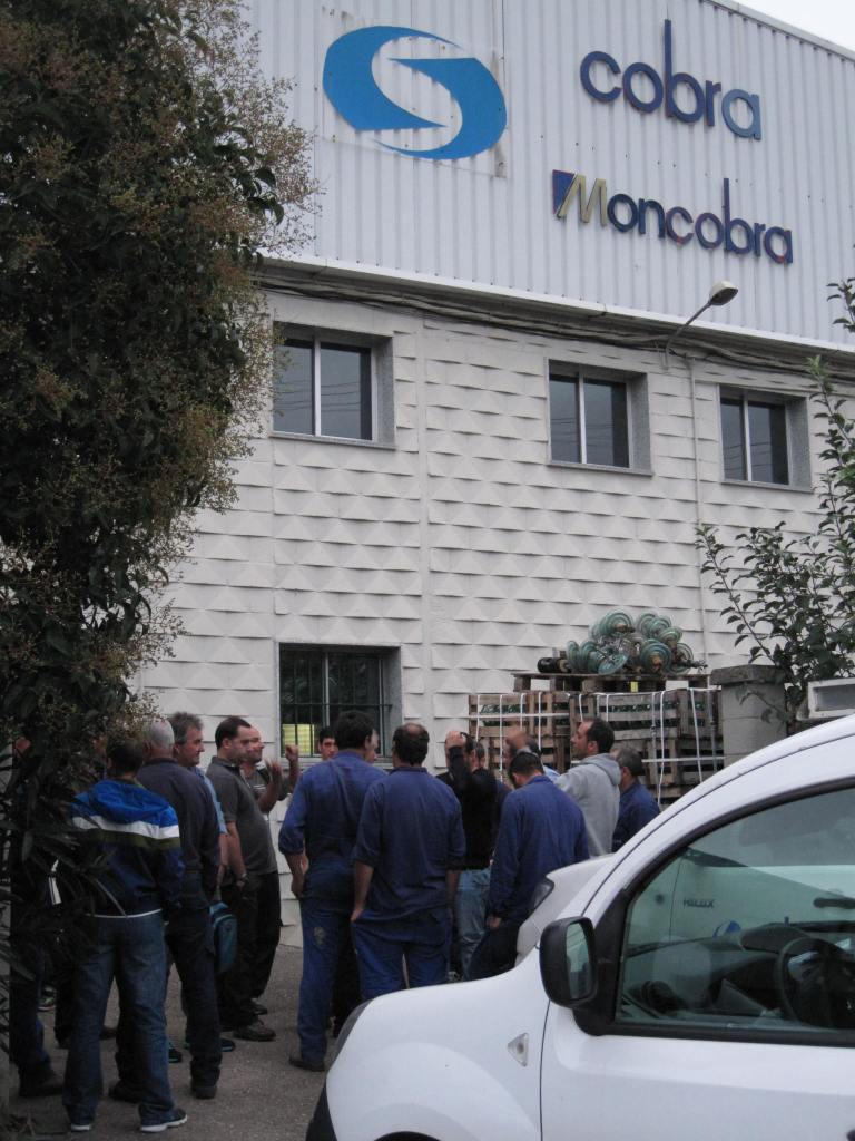Asamblea trabajadores Cobra 2