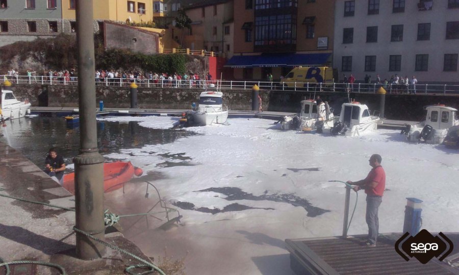 INCENDIO LANCHA LLANES3